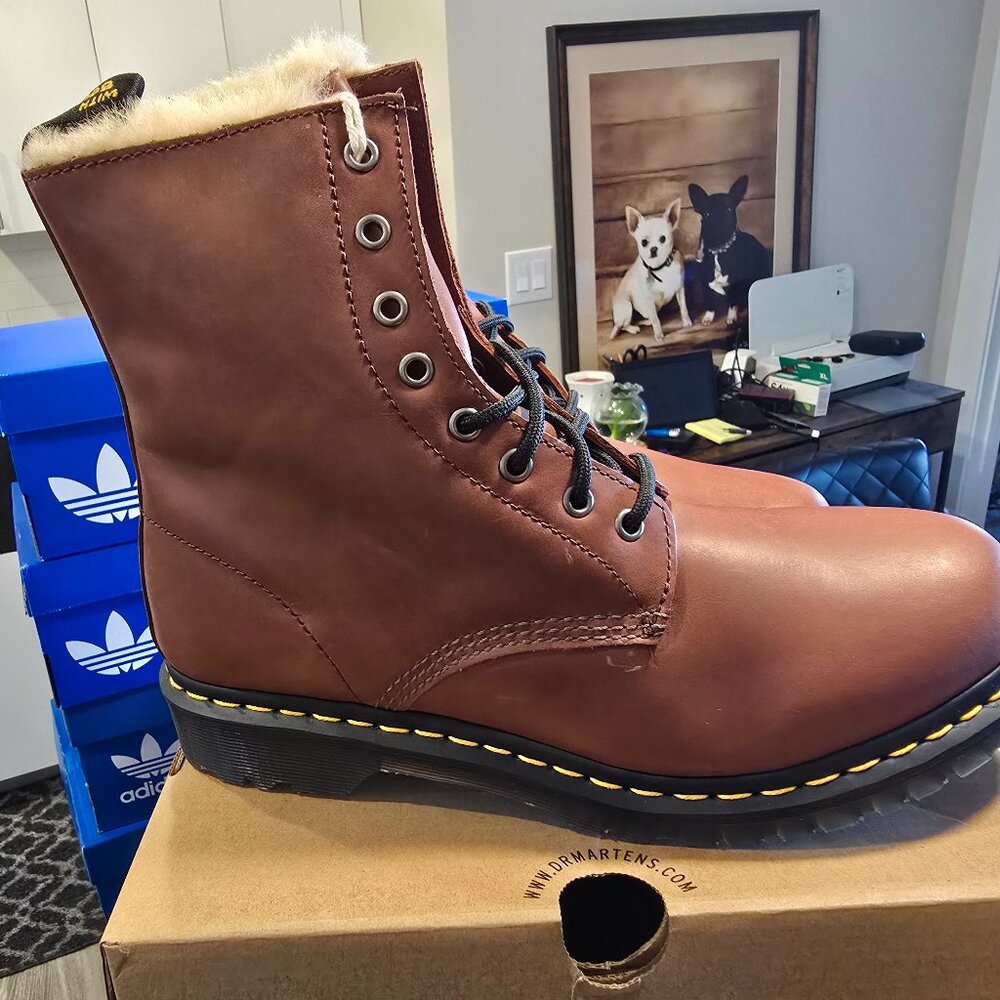 Dr Martens 1460 Serena Fur Lined DMS Saddle Tan Leather Combat Boots Mens SZ 10